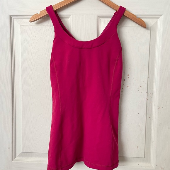 Lululemon fushia double mesh back strap fitted tank - Picture 2 of 4
